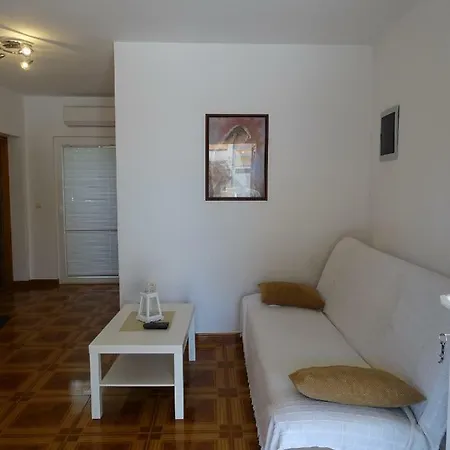 Paola Apartment
