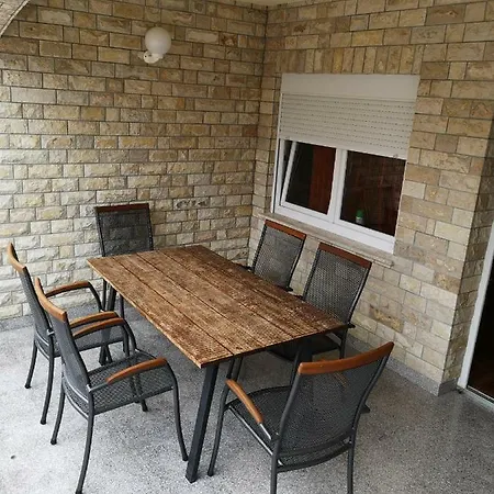 Paola Apartment